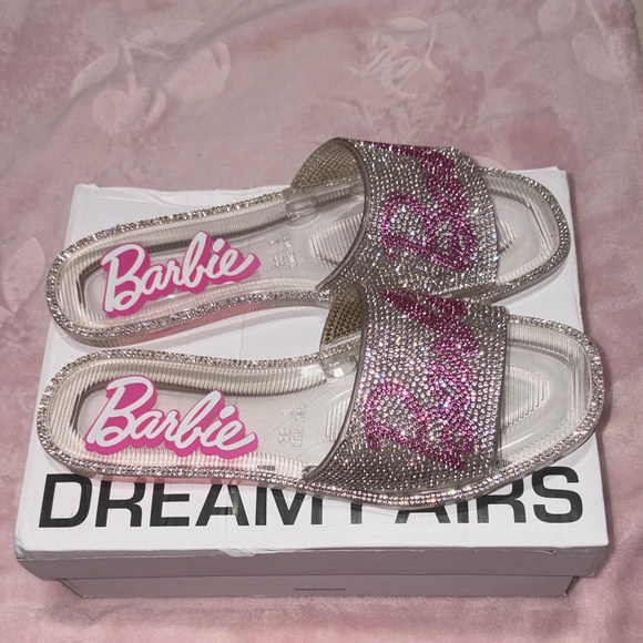 Forever 21 x Barbie sandals - Picture 3 of 5